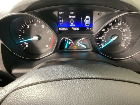 Used 2017 Ford Escape SE image 27