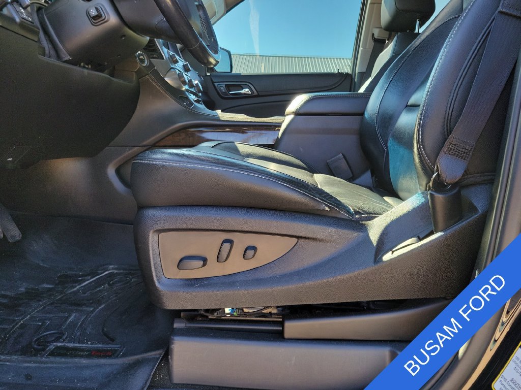 Used 2018 Chevrolet Tahoe LT w/ LT Signature Package AWD/4WD image 13