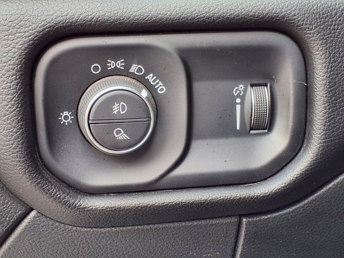 Used 2024 RAM 2500 Big Horn image 18