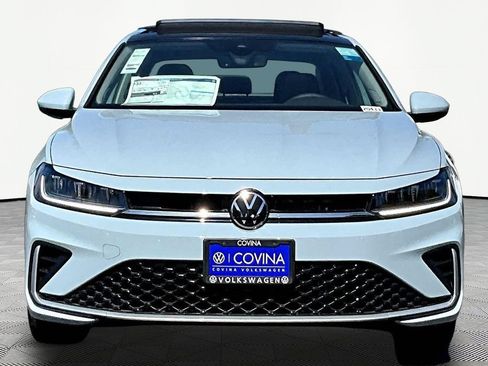 New 2026 Volkswagen Jetta SE FWD image 2