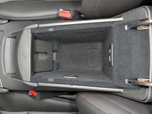 New 2026 Cadillac XT5 Luxury AWD/4WD image 15