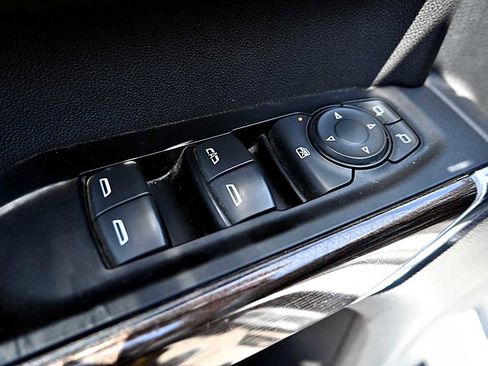 Used 2019 Chevrolet Silverado 1500 LT w/ All-Star Edition AWD/4WD image 18