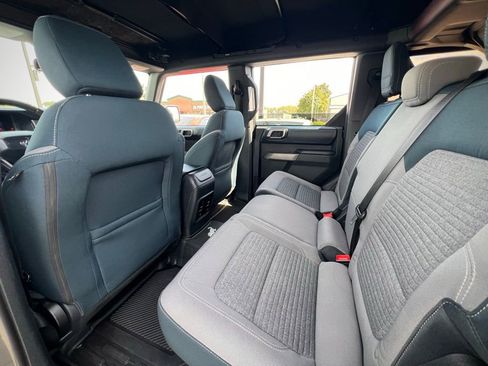 Used 2021 Ford Bronco Outer Banks image 18