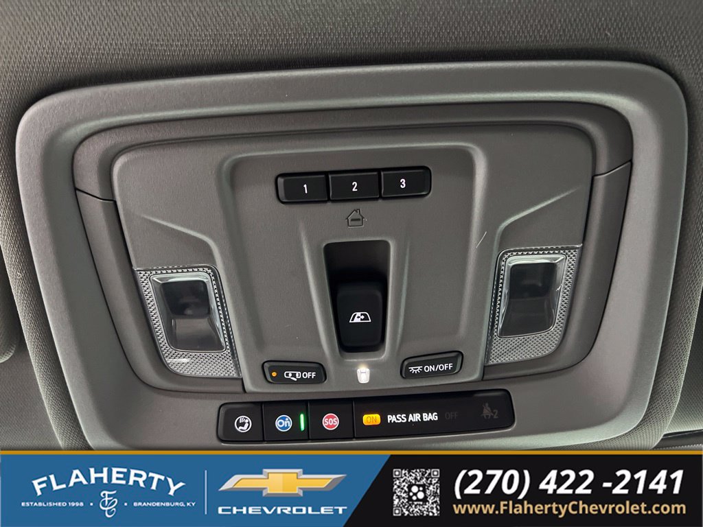Used 2025 Chevrolet Silverado 1500 RST AWD/4WD image 35