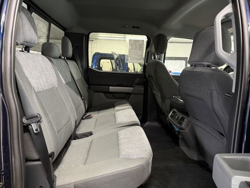 Used 2022 Ford F150 XLT w/ Equipment Group 302A High image 11