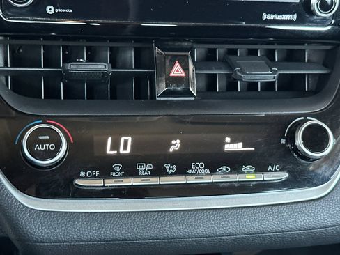 Used 2021 Toyota Corolla LE w/ Carpet Mat Package (TMS) FWD image 20