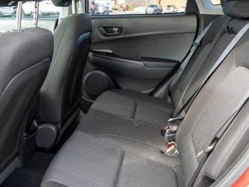 Used 2023 Hyundai Kona SEL AWD/4WD image 11