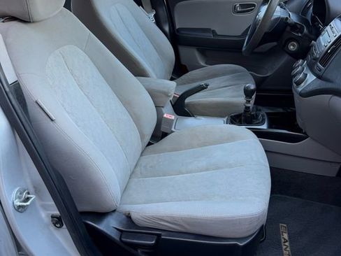 Used 2010 Hyundai Elantra w/ Comfort Pkg 2 FWD image 13