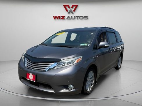 Used 2017 Toyota Sienna Limited Premium AWD/4WD image 1