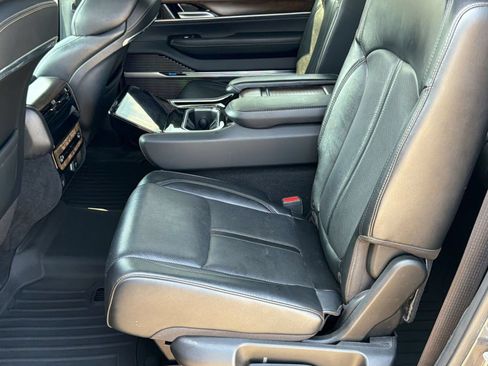 Used 2023 Jeep Grand Wagoneer 4WD image 26