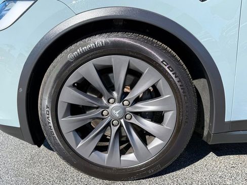 Used 2018 Tesla Model X 100D image 40