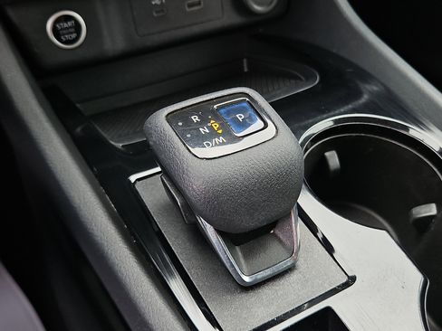 Used 2021 Nissan Rogue SV AWD/4WD image 14
