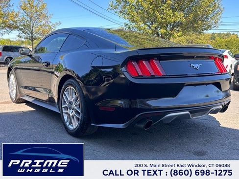 Used 2017 Ford Mustang Coupe RWD image 5