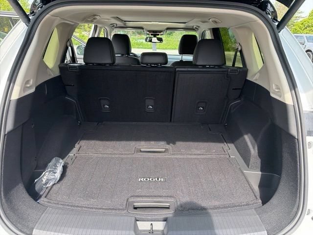 New 2026 Nissan Rogue Platinum w/ Platinum Premium Package AWD/4WD image 14