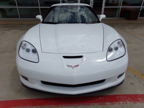 Used 2013 Chevrolet Corvette Grand Sport w/ 3LT Preferred Equipment Group RWD image 2