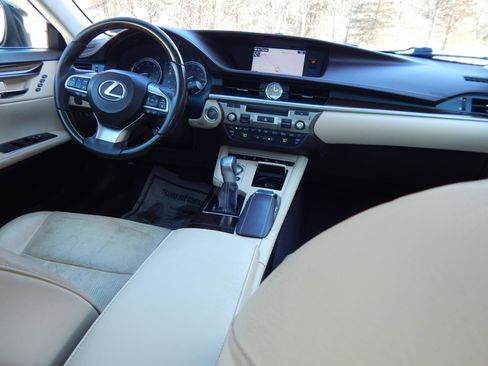 Used 2016 Lexus ES 350 SEDAN 4-DR image 15