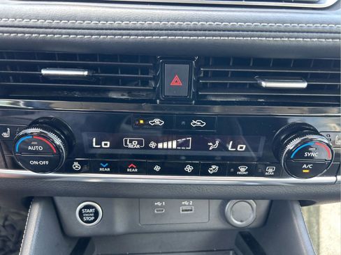 Used 2022 Nissan Rogue SL image 30