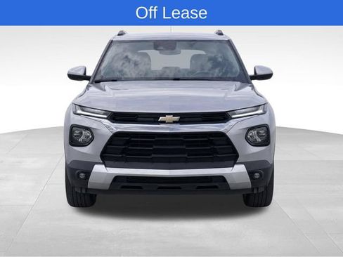 Used 2023 Chevrolet TrailBlazer LT w/ Convenience Package FWD image 5