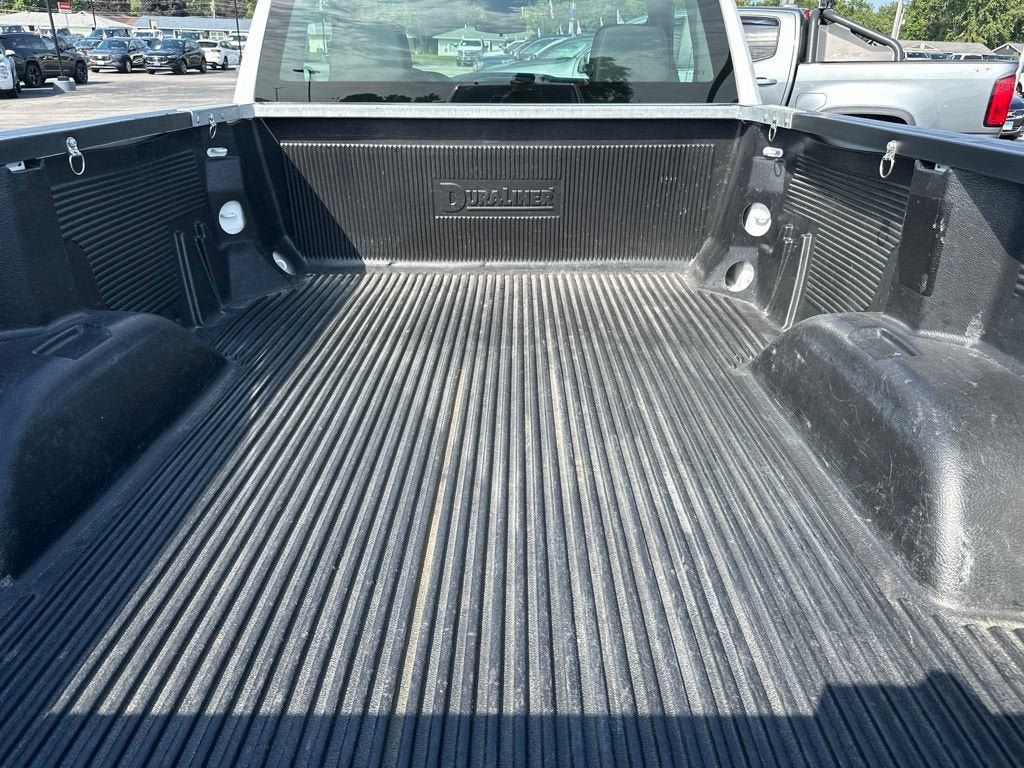 Used 2025 Chevrolet Silverado 1500 W/T RWD image 9