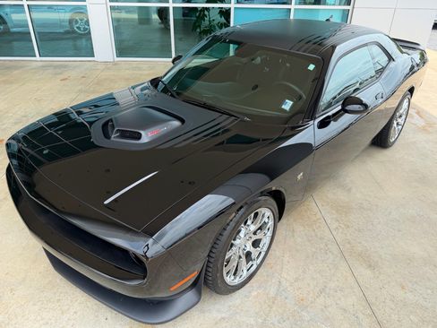 Used 2023 Dodge Challenger R/T Scat Pack w/ Plus Package RWD image 6