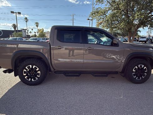 Used 2024 Nissan Frontier PRO-4X w/ Off-Road Protection Package AWD/4WD image 6