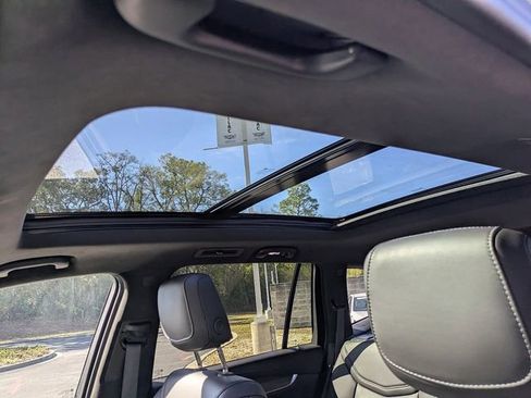 Certified 2025 Cadillac XT6 Premium Luxury w/ Platinum Package image 22