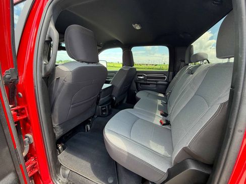 Used 2024 RAM 2500 Big Horn AWD/4WD image 18