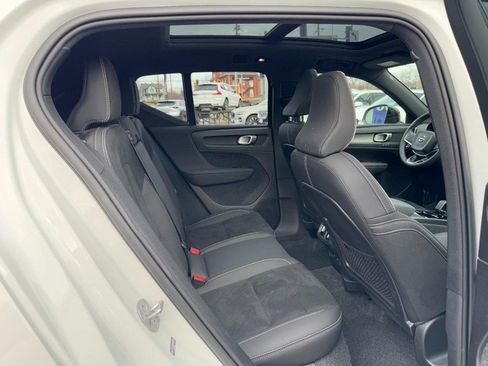 Certified 2025 Volvo XC40 B5 Plus image 11