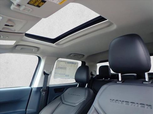 New 2026 Ford Maverick Lariat w/ Black Appearance Package image 12