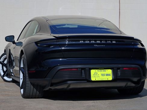 Used 2022 Porsche Taycan RWD image 6