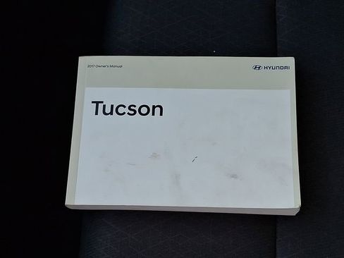 Used 2017 Hyundai Tucson SE AWD/4WD image 25