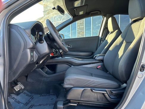 Used 2022 Honda HR-V Sport image 10