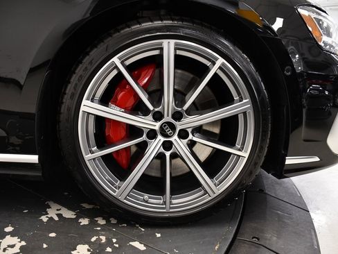 New 2025 Audi S8 image 15