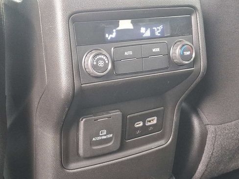 Certified 2023 GMC Acadia SLE w/ Driver Convenience Package image 13