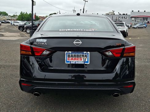 Used 2024 Nissan Altima 2.5 SR FWD image 5