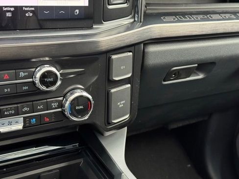 New 2026 Ford F250 Lariat w/ Black Appearance Package AWD/4WD image 16