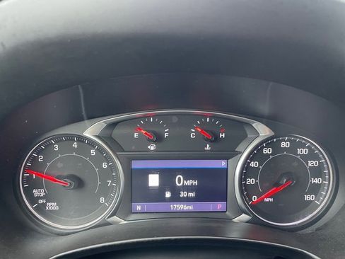 Used 2022 GMC Terrain SLT w/ Infotainment Package II image 18