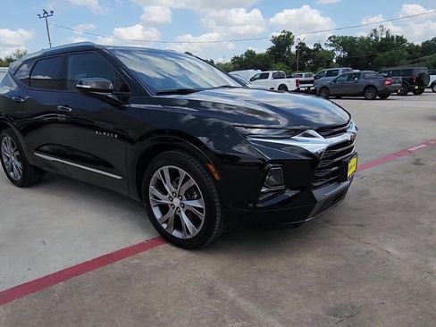 Used 2021 Chevrolet Blazer Premier w/ Driver Confidence II Package AWD/4WD image 2