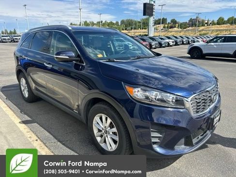 Used 2020 Kia Sorento LX w/ LX I4 Convenience Package AWD/4WD image 3