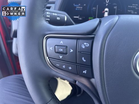 Used 2025 Lexus UX 300h FWD image 19