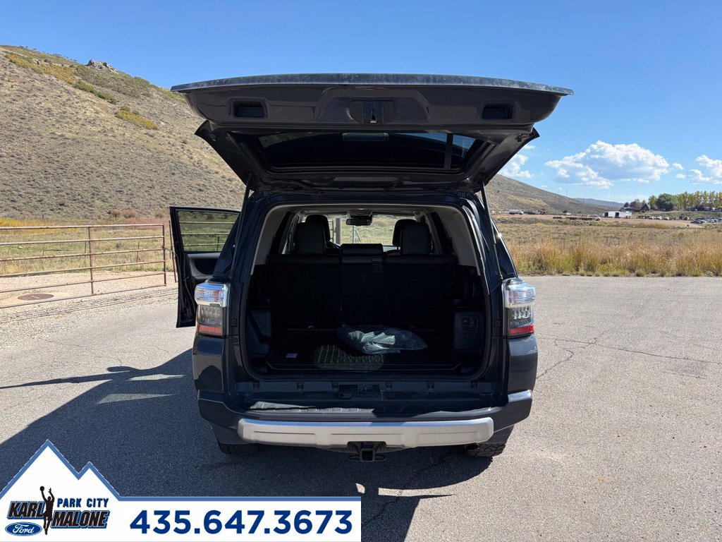 Used 2024 Toyota 4Runner TRD Off-Road Premium w/ Moonroof Package AWD/4WD image 32