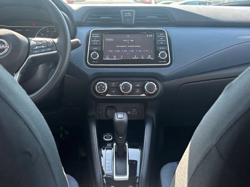 Used 2025 Nissan Versa SV FWD image 23