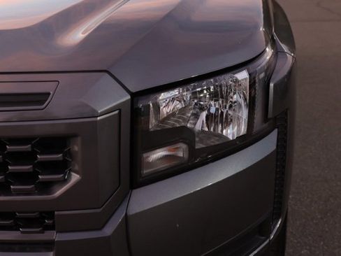 New 2025 Nissan Frontier SV image 10