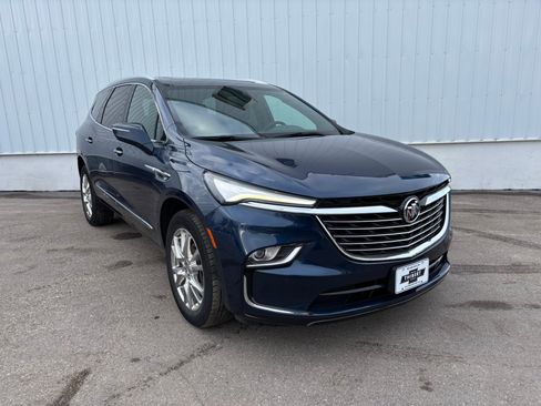Used 2023 Buick Enclave Essence w/ Experience Buick Package image 1