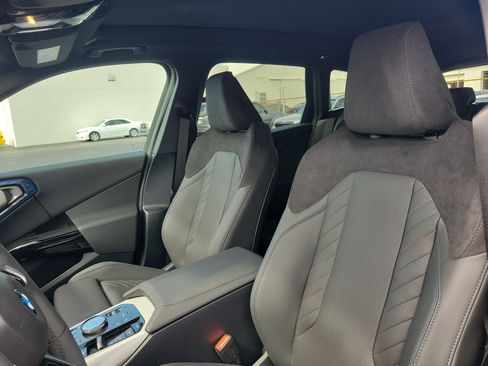 New 2026 BMW X3 xDrive30i w/ Premium Package AWD/4WD image 17