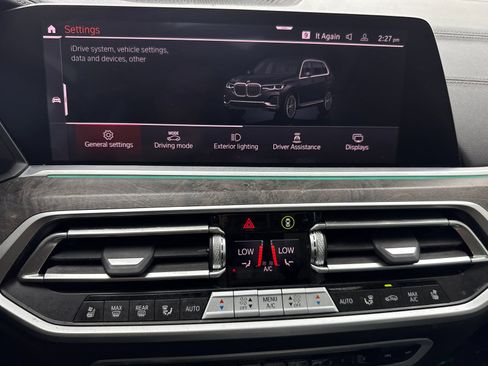 Used 2020 BMW X7 xDrive40i w/ Executive Package AWD/4WD image 28