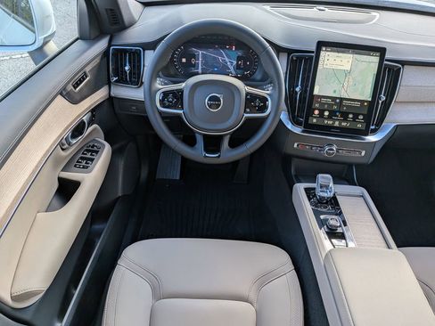 New 2026 Volvo XC90 B6 Plus w/ Protection Package Premier image 6