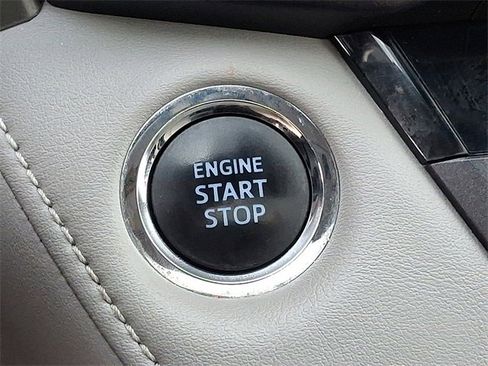 Used 2017 Toyota RAV4 Limited image 20