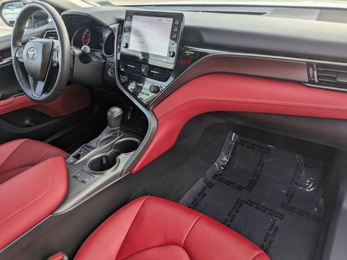 Used 2022 Toyota Camry XSE image 32