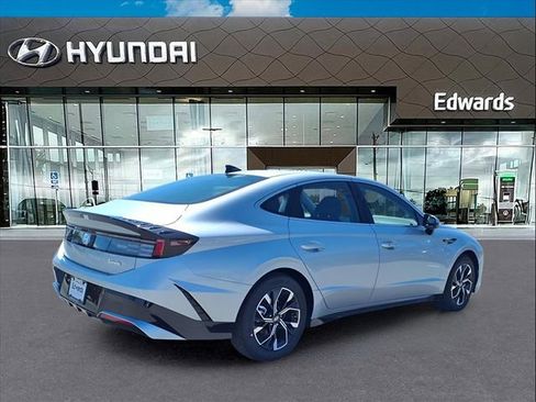 New 2025 Hyundai Sonata SEL image 7